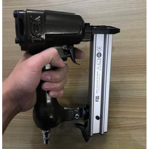 Súng bắn đinh gỗ dùng hơi F50 TOK-Bảo hành 6 tháng